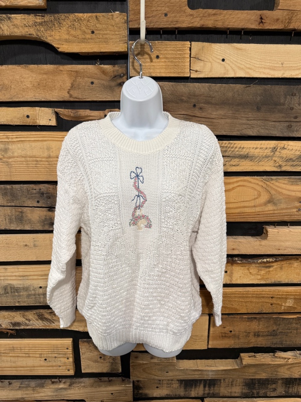 Vintage 90’s  Cottagecore White Floral Embroidered Sweater Medium Made In USA